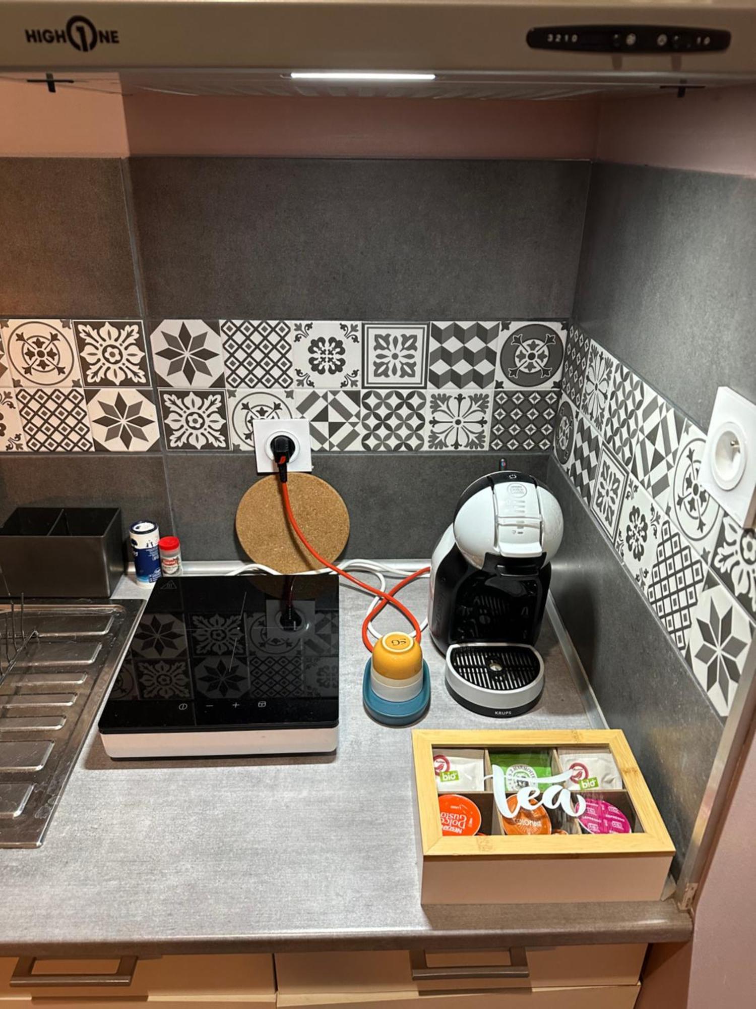 La Tiny : Adorable Petit Studio /Parking Gratuit. อองกูแลม ภายนอก รูปภาพ